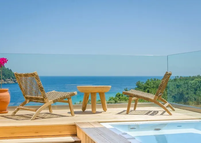 Agorastos מלון 2*